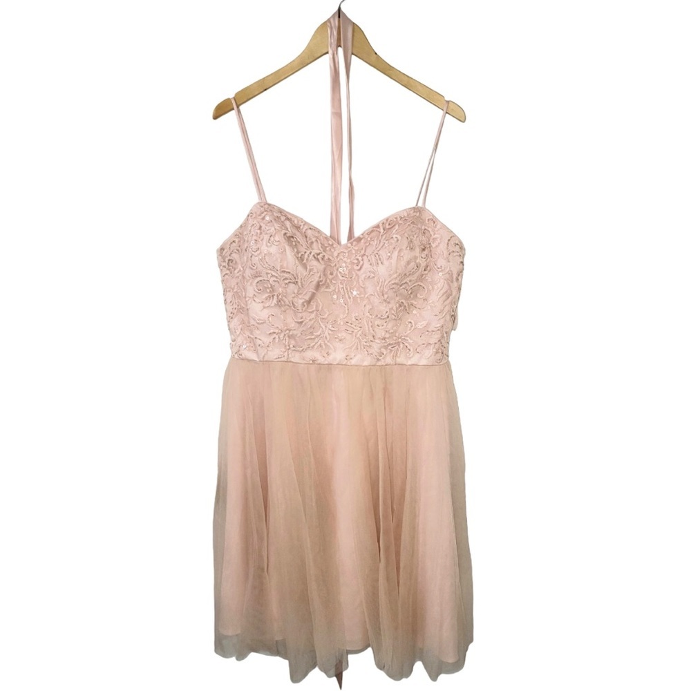 (W) Light Pink Dress From Madeleine Gardner - Picture 3 of 6